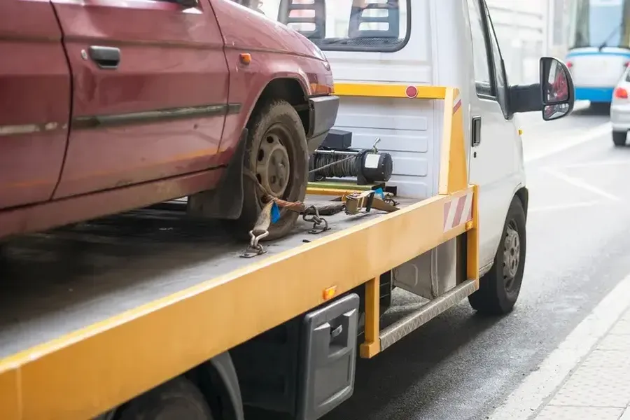 How Car Towing Helps You In Emergency Roadside Situations Lexington, KY How Car Towing Helps You In Emergency Roadside Situations Lexington, KY